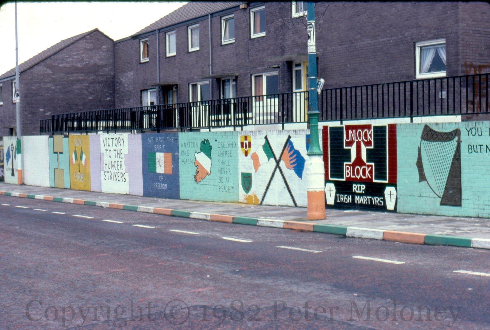M00141 Bishop St 1982